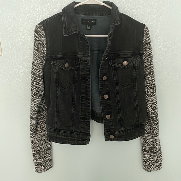 Jacket - Picture 1 of 2